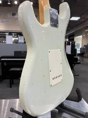 Fender Custom Shop '69 Journeyman Relic Strat - Aged Sonic Blue 2